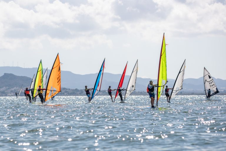 El Surfari Mar Menor vuelve a demostrar el potencial turístico y deportivo de la Costa Cálida