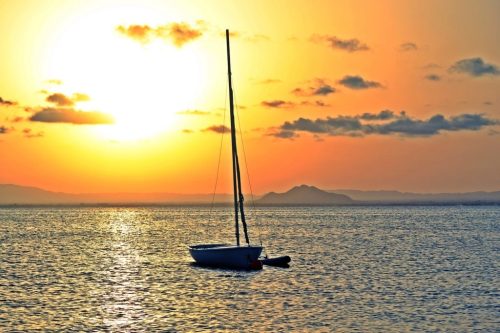 El Ministerio permitirá el fondeo compatibilizándolo con la protección del Mar Menor
