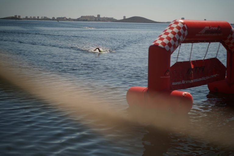 El Mar Menor acoge la II Travesía de Natación en Aguas Abiertas