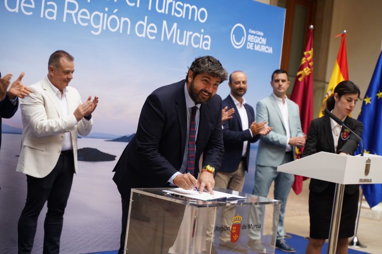 Estación Náutica Costa Cálida forma parte del primer gran pacto regional por el turismo