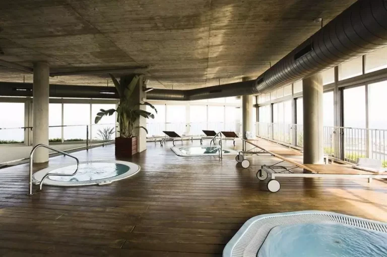 Residencia y Centro de Turismo Activo Arbolar-Bea Beach