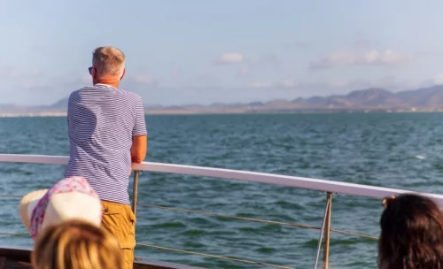 Ruta en barco por las 5 Islas Volcánicas